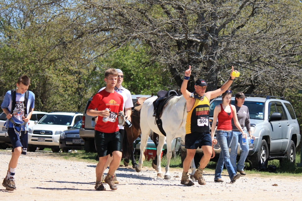 picture of runners finishing the grasslands ultra marathon